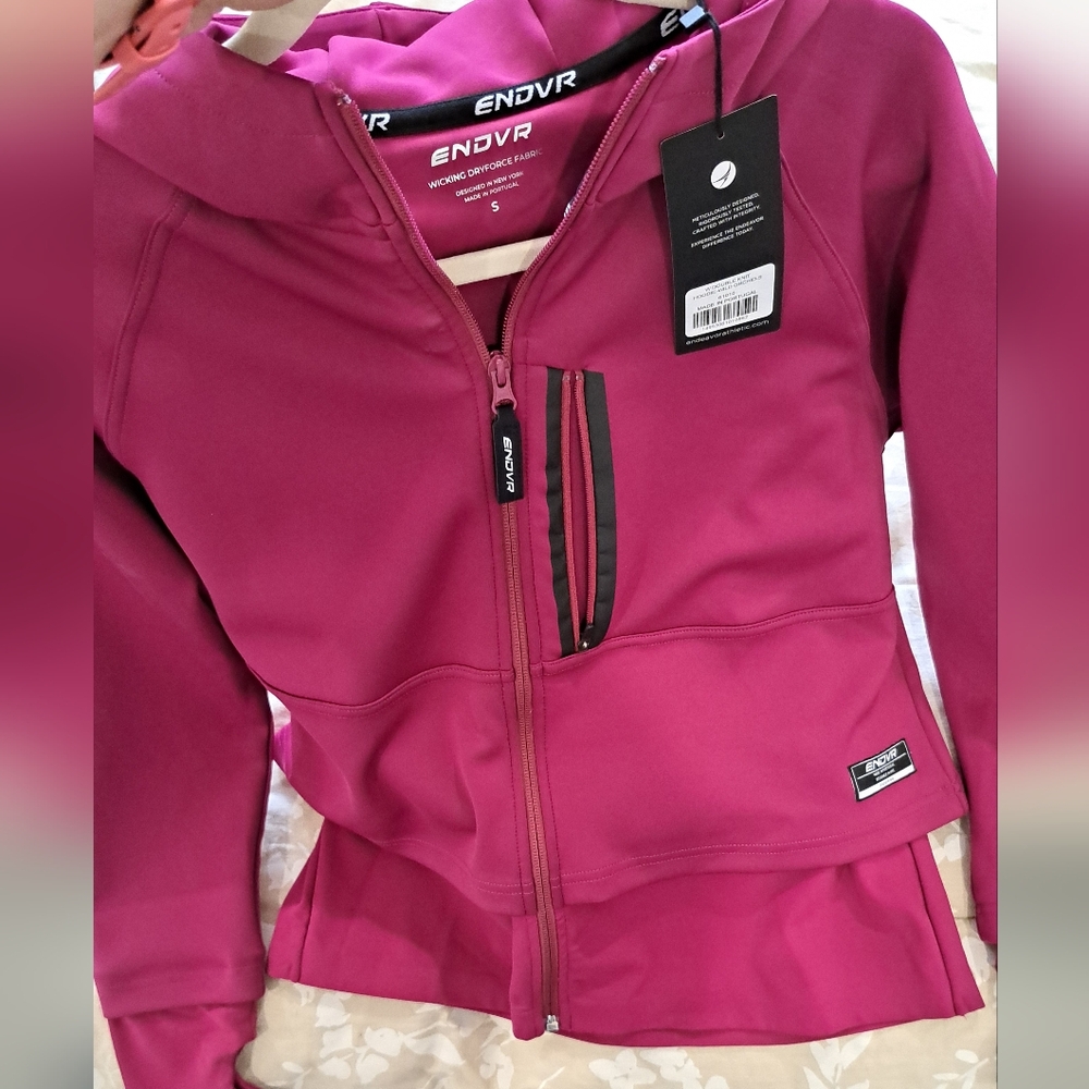 NWT - Endvr (Endeavor) Double Knit Athletic Hoodie, Size S